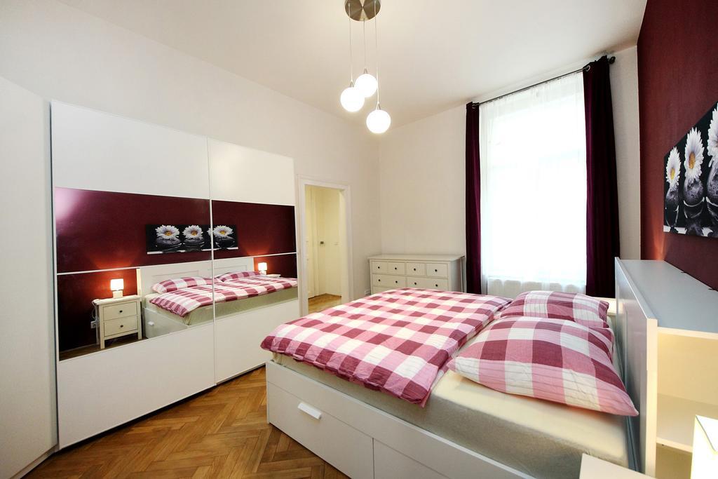 Historic Centre Apartments V Prága Szoba fotó